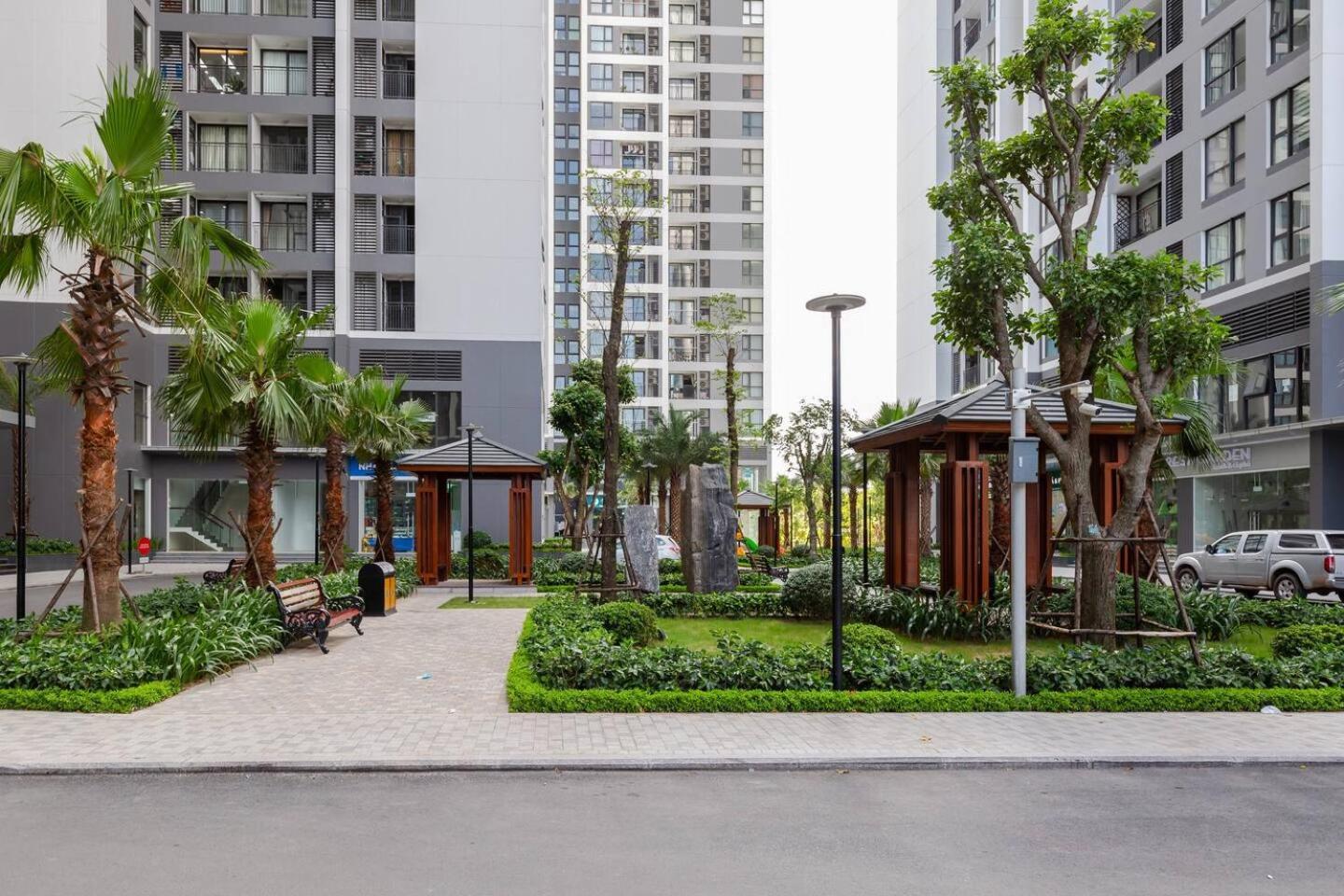 Vinhomes Bay Luxury Apartment *